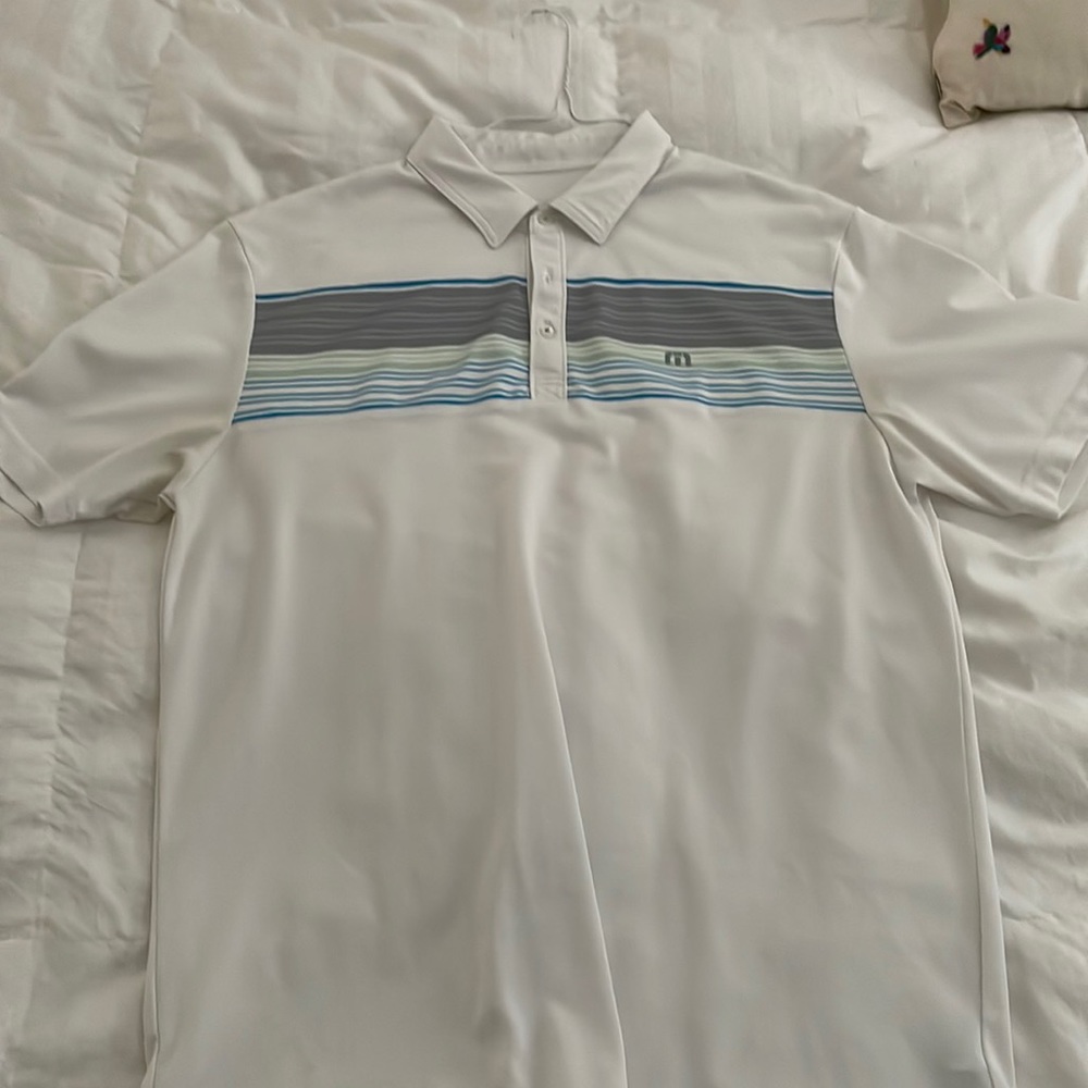 Travis Matthew polo size L